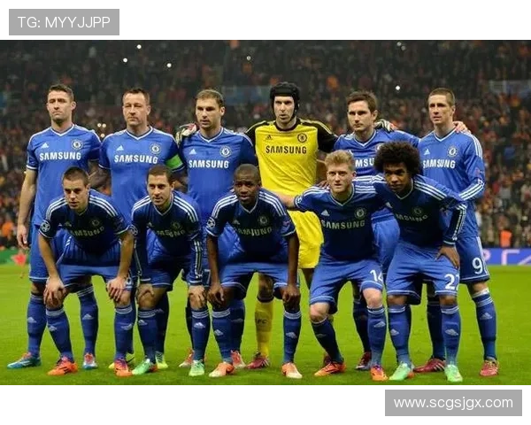 西汉姆球迷抗议球队近期表现与管理层决策 西汉姆球迷抗议球队近期表现与管理层决策