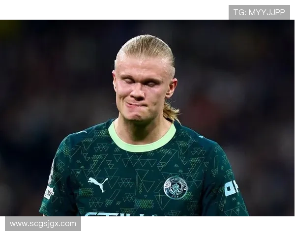 哈兰德与同期前锋关键战决定性表现对比分析