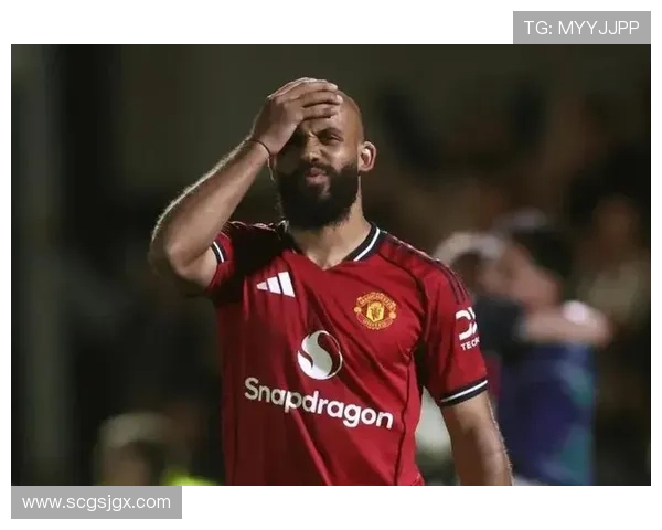 曼联成绩回暖难掩体系停滞,复兴进程面临结构性挑战 曼联成绩回暖难掩体系停滞,复兴进程面临结构性挑战